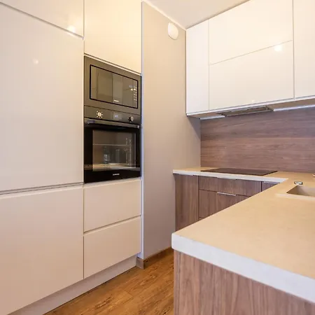 Sweda Seaside Apartment *